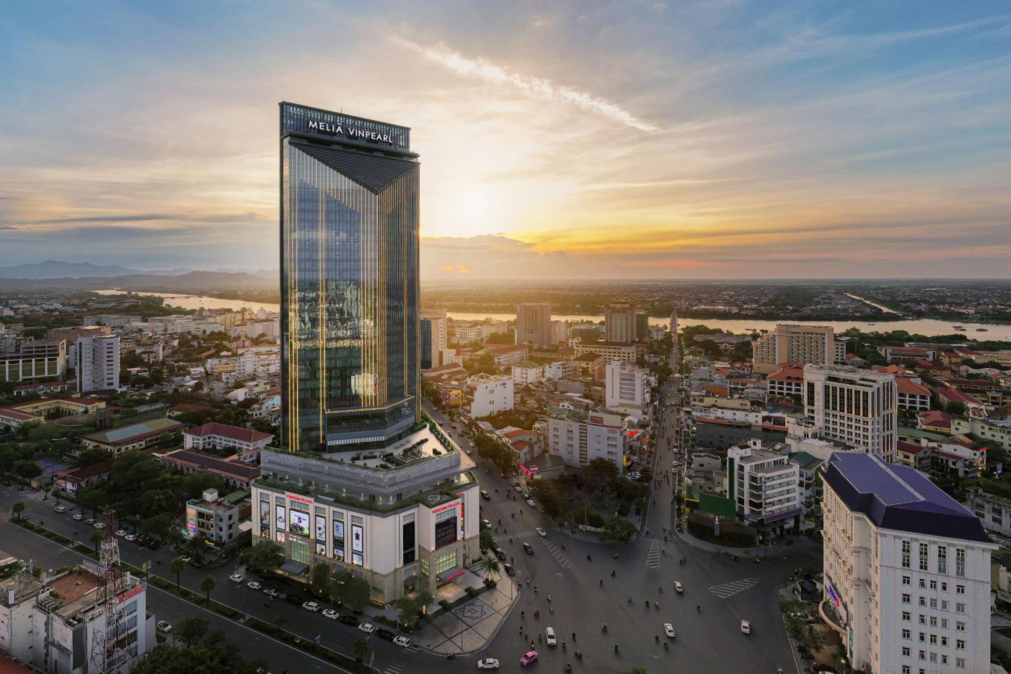 Melia Vinpearl Hue Hotel Kültér fotó Milla Avenue