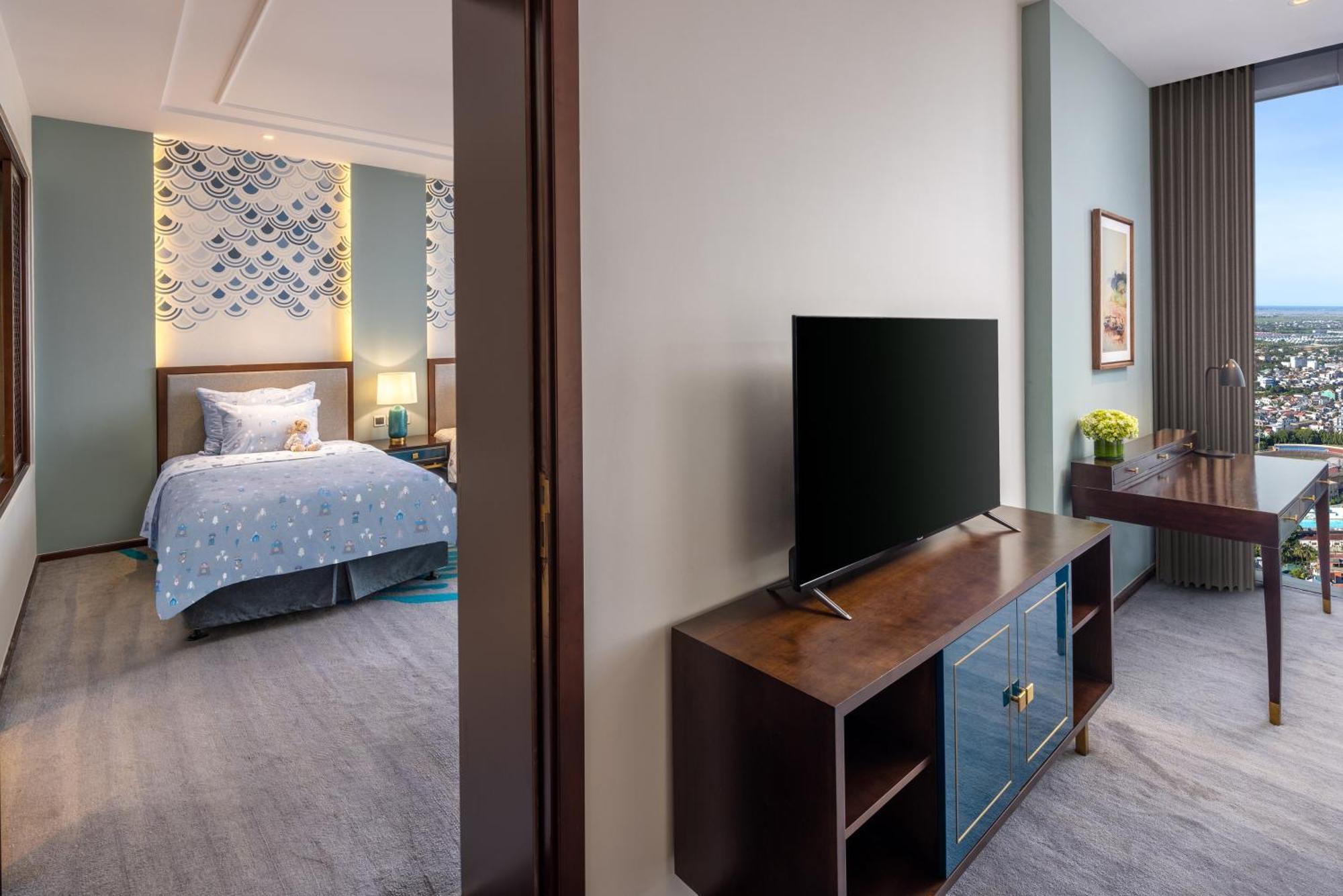 Melia Vinpearl Hue Hotel Szoba fotó Deluxe Suite