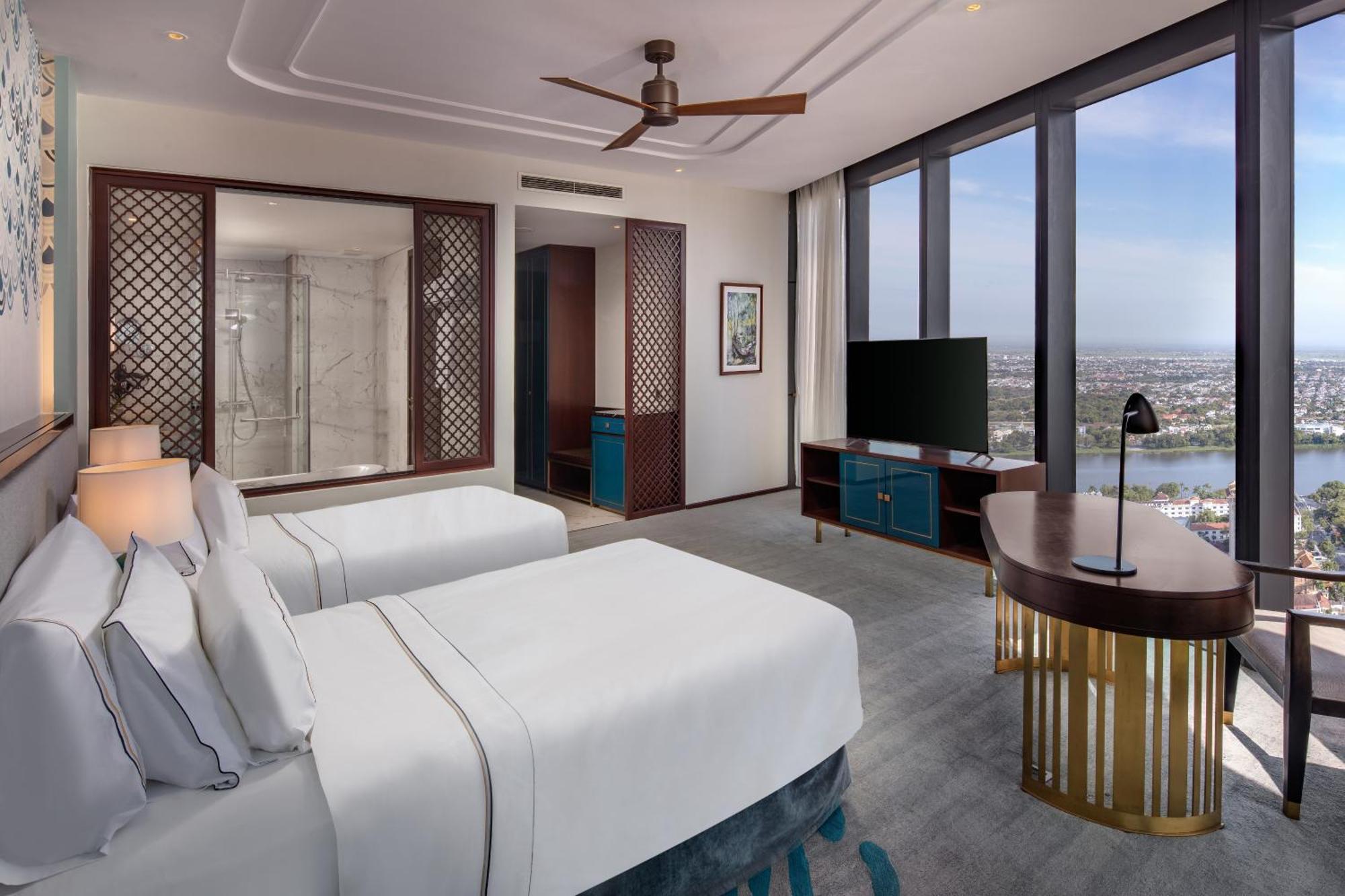 Melia Vinpearl Hue Hotel Szoba fotó Deluxe Suite