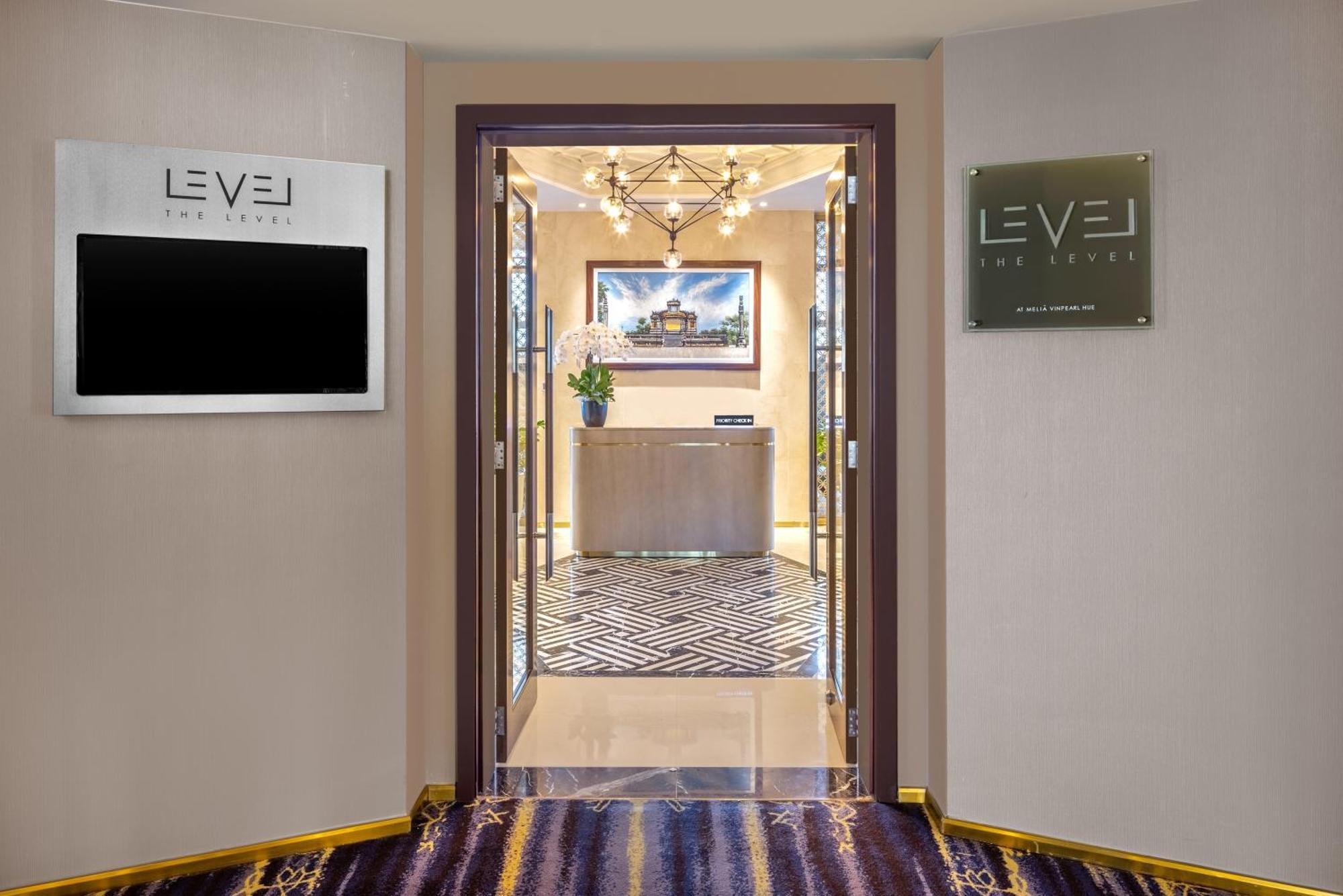 Melia Vinpearl Hue Hotel Kültér fotó Level 99